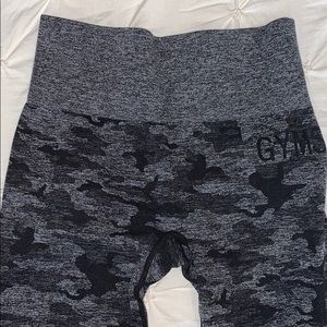 Gym shark animal print leggings in size small
